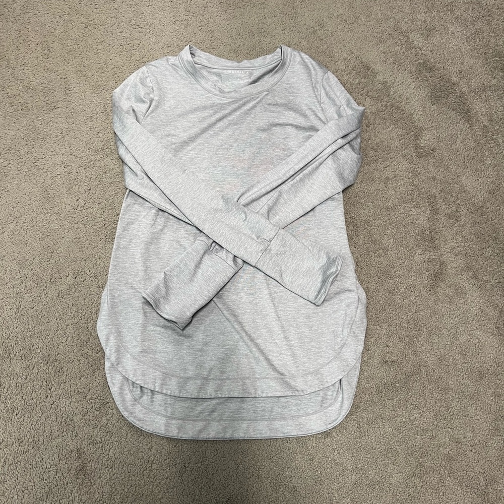Athleta Light Gray Long Sleeve CYA Top size Small